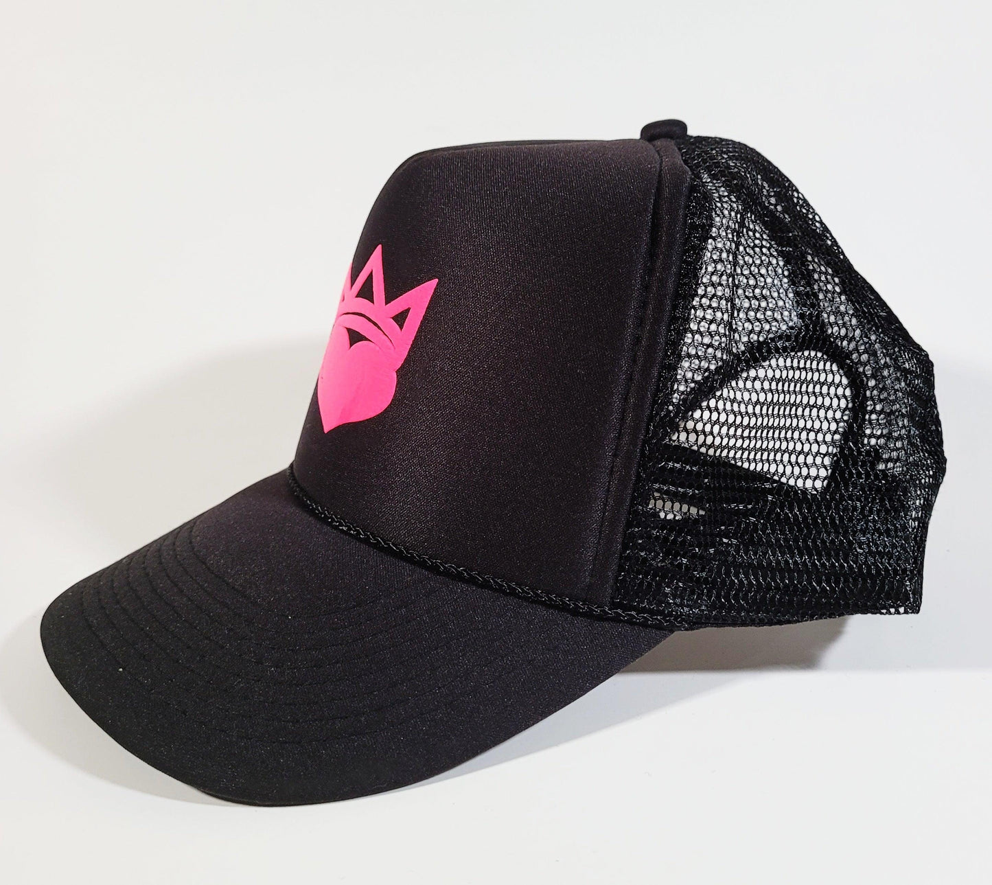 Black & Pink "King/Queen Of Hearts" Trucker Hat - Official Crown Store
